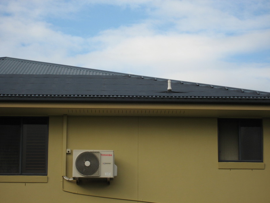 Eco Solar Pool Heating Pic 1 - Complete solar pool heating installation on a double storey dwelling