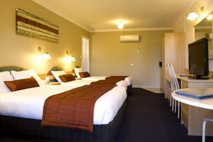 In Town Motor Inn Pic 4 - Family Motel Room Taree