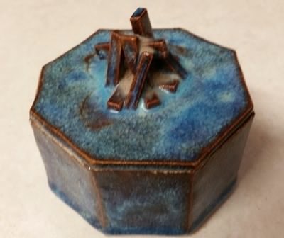 Sandra Karen Albin Pottery Pic 1 - Jewellery or tricket box