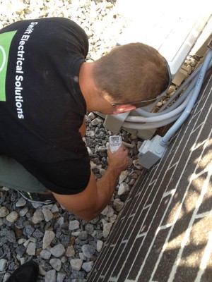 Swift Electrical Solutions Pic 4 - Installing an Air conditioner on a hot Summer day