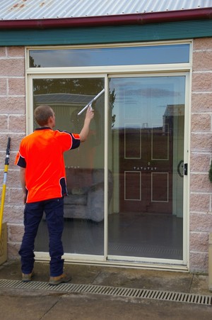 My Mate Marty Pic 4 - Window cleaning