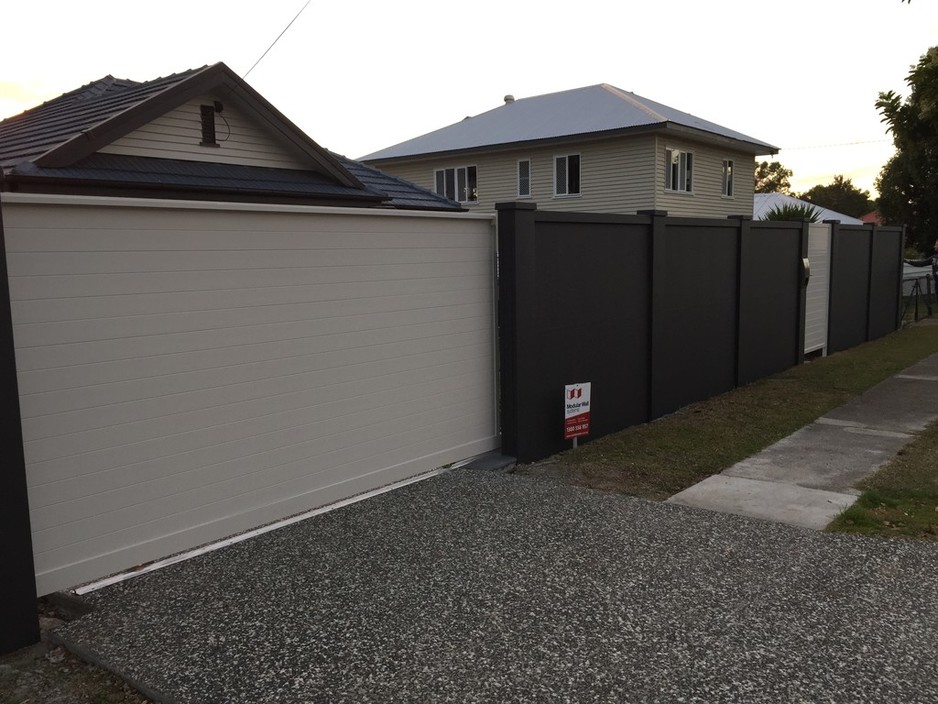 Smart Installations Pic 1 - Modular Wall and automated gate