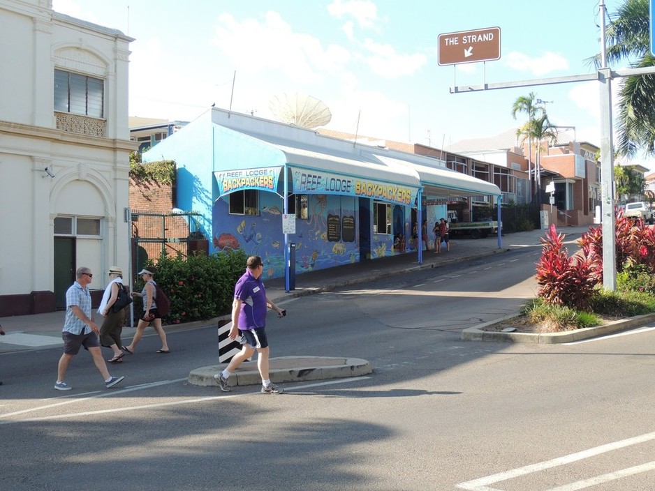 ReefLodge Backpackers Townsville Pic 1 - Reef lodge is situated only 500m from the city center ferry and bus terminal and the beautiful Strand beach front