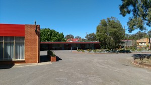 Motel St Arnaud Pic 2 - Grounds