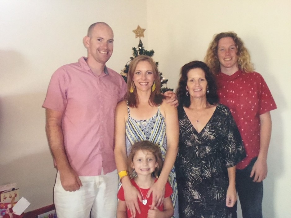 Your Life Change Mentor Pic 1 - Family Christmas