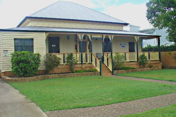 Bourbong Street Physiotherapy Centre Pic 2 - 284 Bourbong Street West Bundaberg across from the Bundaberg Base Hospital next door to the Trading Post Parking is available at the rear for the convenience of our patients