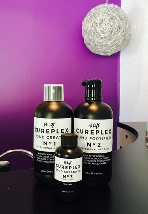 Charlil Hair Design Pic 3 - Cureplex is Available