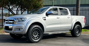 4x4 Wheels Direct Pic 4 - Ford Ranger XLT Torque Fusion 18x9 Gunmetal Centre