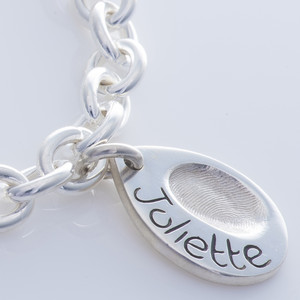 LittlePrints Pic 5 - LittlePrints Fingerprint Jewellery Belcher bracelet with tear drop charm