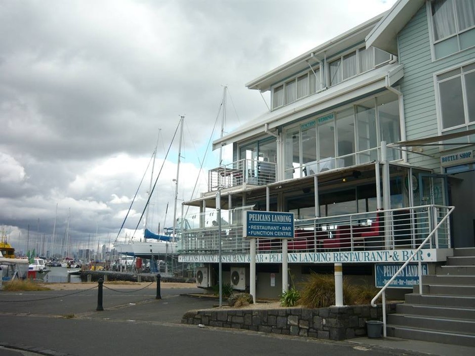 Pelicans Landing Restaurant Pic 2