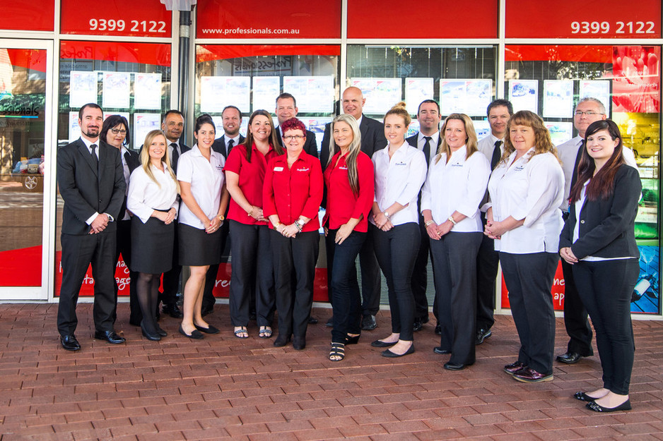 Professionals Armadale Pic 1 - Our team in 2015