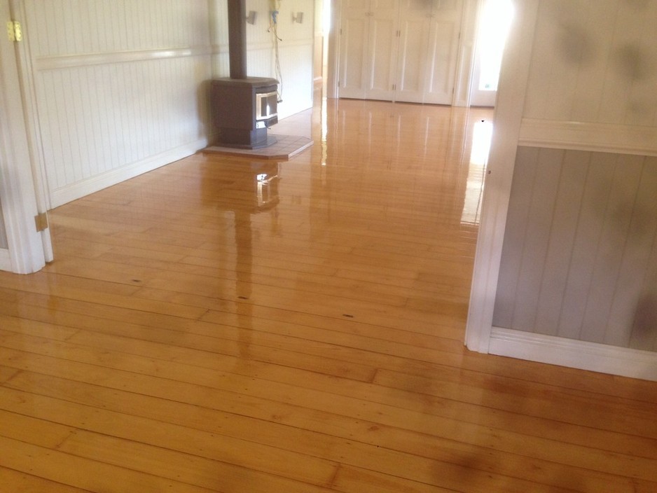 MJS Floorsanding & Polishing Pic 1 - Old pine floor