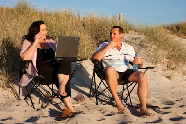 LivingFreeBiz Pic 2 - working at the beach