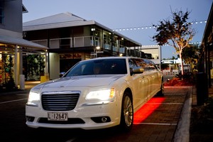 Airport Limousine Pic 3 - Stretch 9 seat Limo