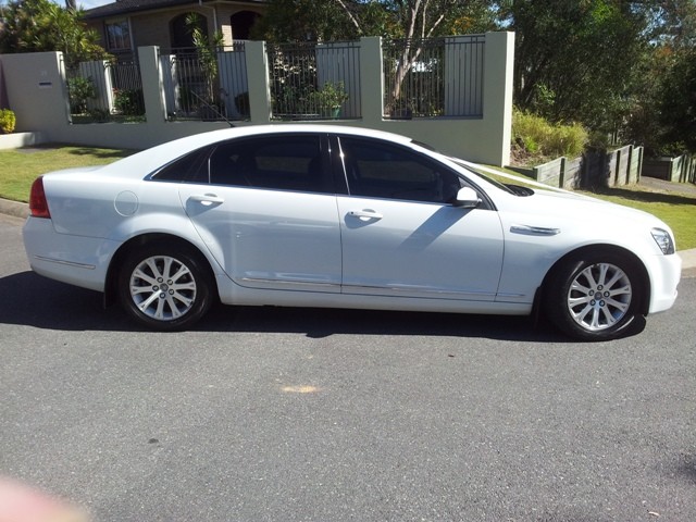 Airport Limousine Pic 1 - Airport Transfer Wedding Car