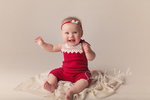 Sarah Yale Photography Pic 2 - Babys first christmas Session