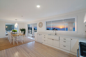 Landmark Homes Pic 3 - White Beach House