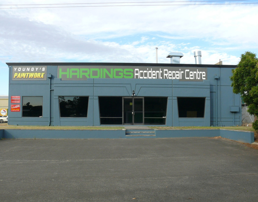 Hardings Accident Repair Centre Pic 1 - Premises at 31 Dodson Road BUNBURY