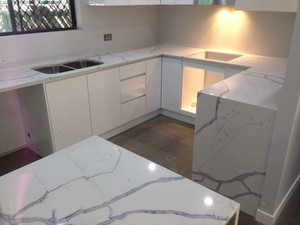 DGL Cabinets & Stone Pic 2