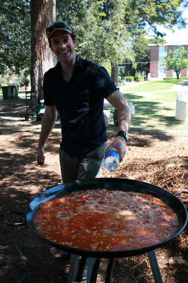 paella man Pic 1