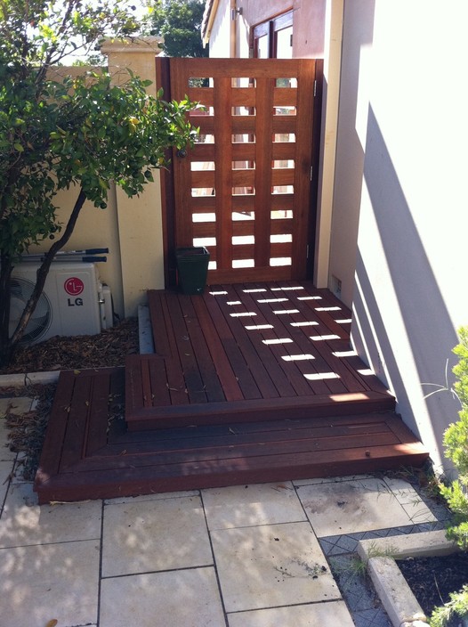 A Master Construction WA Pic 1 - Decking and gate install