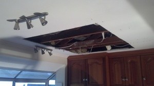 Fixin Gypsin Pty Ltd Pic 5 - water damage before