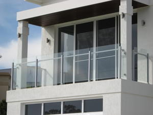 A Grade Aluminium Pic 3 - Glass Balustrade