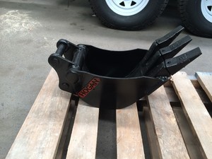 Smithy's Mini Excavating Pic 3 - 250mm Bucket Perfect for trenches