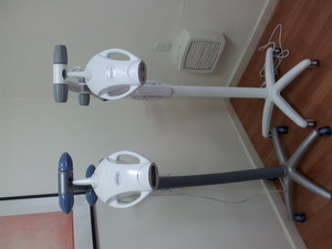 Plympton Dental Clinic Pic 5 - Zoom Teeth Whitening Lights