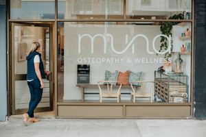 Muna Osteopathy And Wellness Pic 3