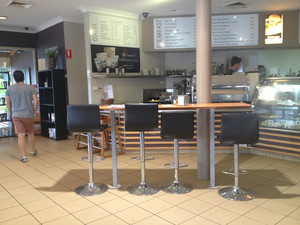 Coffee En Route Pic 2 - Inside the shop