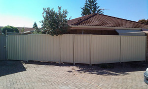 Versatile Fencing in Rockingham, WA, Fencing Construction - TrueLocal