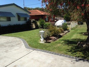 All Home Services - Lawns & Gardens Pic 2