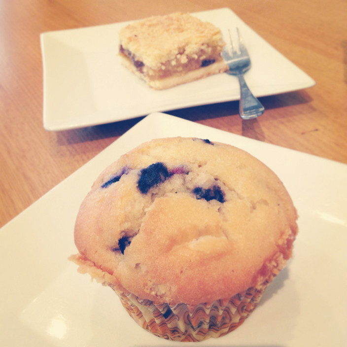 Glick's Cakes & Bagels Pic 1 - Blueberry muffin apple slice