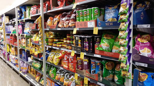 Woolworths Ltd Pic 5 - The chippy aisle Well stocked neat