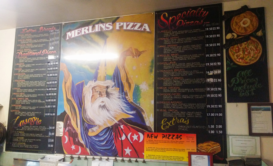 Merlins Pizza Pic 1 - Inside Merlins Pizza Palm Beach