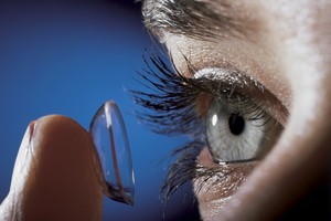 Matthew Senyard Optometrist Pic 2 - contact lenses