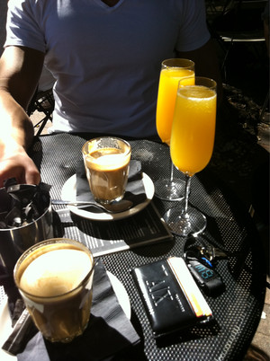 Creme Angliase Pic 4 - Champagne breakfast