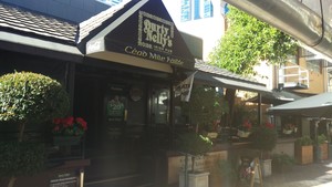 Durty Nelly's Pic 3 - Outside