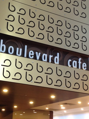 Boulevard Cafe Pic 3