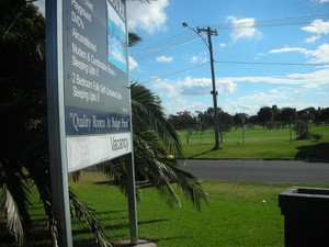 Boat Ramp Motel Pic 4 - Golf Coarse across the road