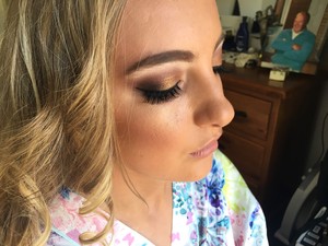 Becci McIvor Mobile Makeup Artist Pic 3 - Special Event Makeup