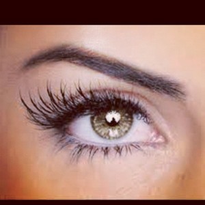 Kirsty's lashes Pic 2