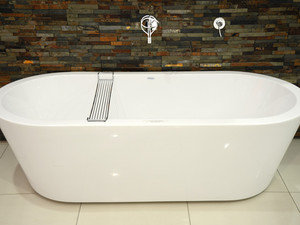 Liam Dunne & Sons Plumbing Contracting Pic 5 - bath tub installation