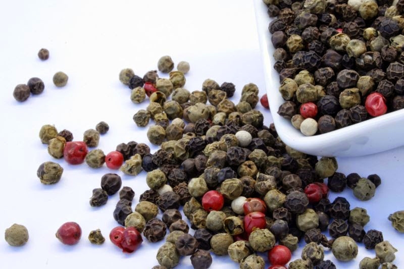 Green Valley Spices Pic 1 - Mixed Peppercorn