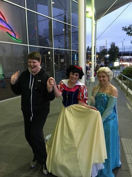 The Abc Shop Pic 1 - Sam with Snow White and Elsa at Disney on ice