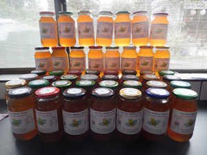 Rose Herbs and Honey Pic 3 - Pure Raw Wildflower Honey