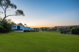 Waurn Ponds Estate Pic 5 - lawn