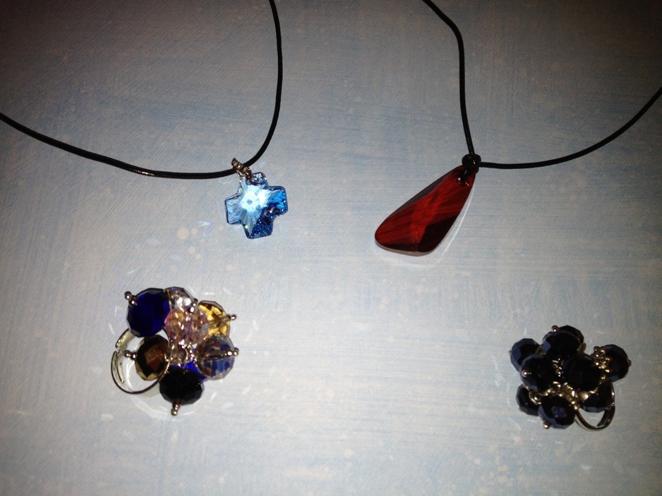 Pretty Things Pic 1 - Stunning Austrian Crystal