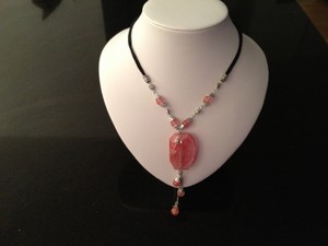 Pretty Things Pic 4 - Stylish Quartz